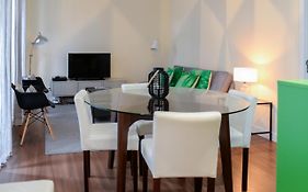 Lisbon Apartment Near Marques Pombal Square